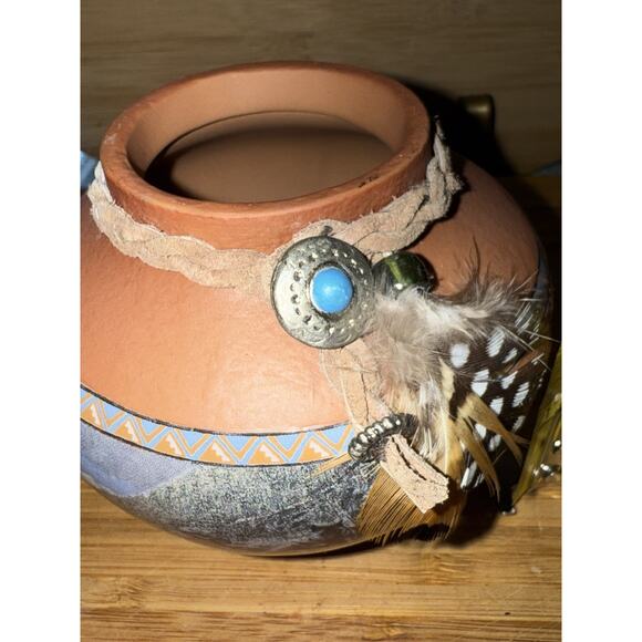 Native American Powers Of The Pack Vase 2001 numbered collectable 4x3.5 In - Picture 7 of 7